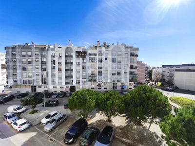 /international/pt/rio-de-mouro-sintra-lisbon-310106050056/