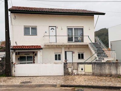 /international/pt/rua-da-porteladinha-do-chao-do-bispo-51-r-chao-santo-antonio-dos-olivais-coimbra-310105059036/