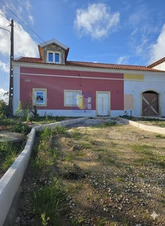 /international/pt/painho-e-figueiros-lisbon-310103814409/