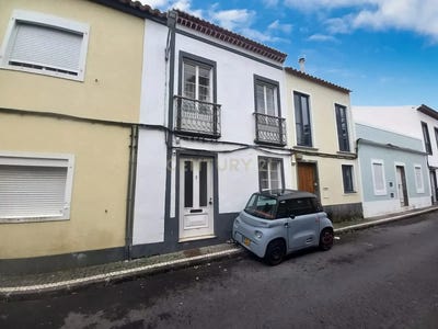 /international/pt/rua-coronel-chaves-9500-ponta-delgada-portugal-ilha-de-sao-miguel-azores-310107490058/