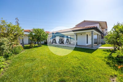 /international/pt/vieira-de-leiria-marinha-grande-leiria-310108894654/
