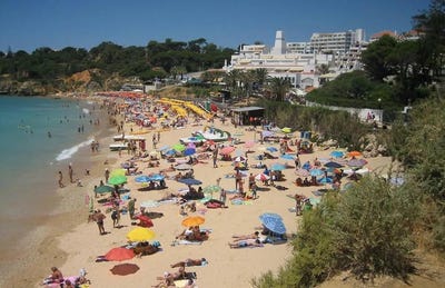 /international/pt/albufeira-e-olhos-de-agua-albufeira-e-olhos-de-agua-algarve-120092416579/