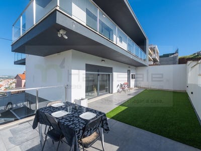 /international/pt/pontinha-e-famoes-lisbon-310107470277/