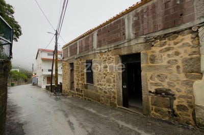 /international/pt/fornos-de-algodres-guarda-310105336955/
