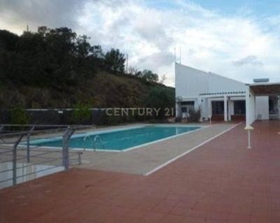 /international/pt/alcoutim-e-pereiro-algarve-310097305917/