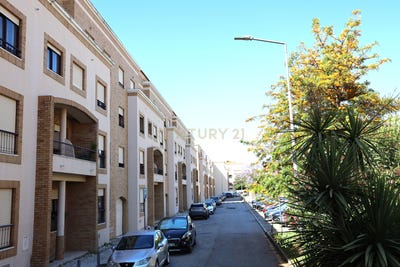 /international/pt/rua-do-valador-alverca-do-ribatejo-portugal-alverca-do-ribatejo-e-sobralinho-lisbon-310108318273/