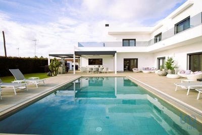 /international/pt/castro-marim-faro-120089924741/