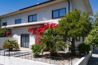 /international/pt/ferreiros-prozelo-e-besteiros-amares-braga-310101107732/?lang=en