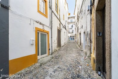 /international/pt/evora-evora-310106965439/