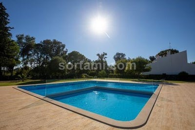 /international/pt/loule-faro-120096365306/