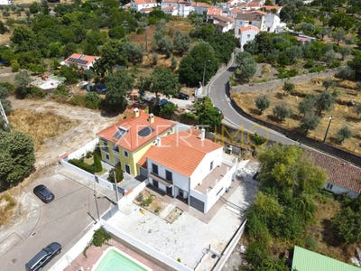 /international/pt/r-nossa-sra-da-esperanca-3-7300-430-ribeira-de-nisa-portugal-portalegre-portalegre-310101017555/?lang=fr