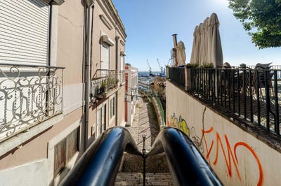 /international/pt/rua-do-quebra-costas-13-setubal-portugal-setubal-sao-sebastiao-setubal-municipality-310104283372/