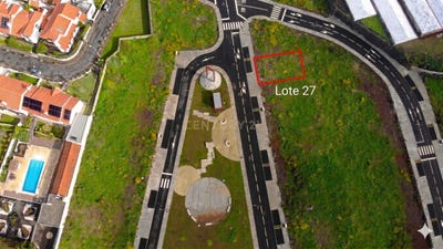 /international/pt/rua-do-loreto-faja-de-baixo-portugal-ilha-de-sao-miguel-azores-310107520476/