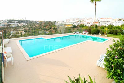 /international/pt/albufeira-e-olhos-de-agua-albufeira-faro-120080934865/
