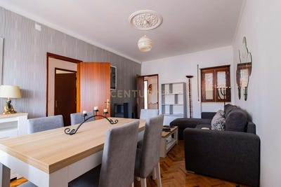 /international/pt/rua-voz-de-mira-daire-5-1º-mira-de-aire-leiria-310108991729/