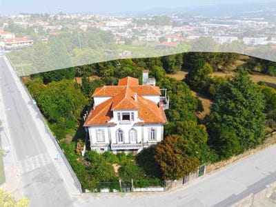 /international/pt/vila-de-cucujaes-aveiro-310108466076/