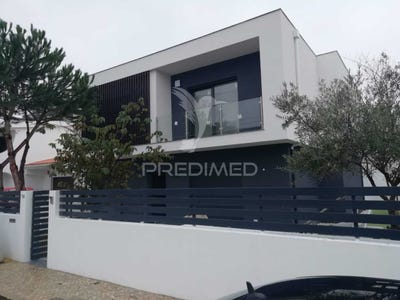 /international/pt/azeitao-sao-lourenco-e-sao-simao-setubal-setubal-municipality-310096301384/
