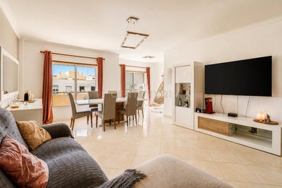 /international/pt/avenida-dom-joao-vi-102-8700-137-olhao-olhao-portugal-quelfes-faro-310109200236/?lang=fr