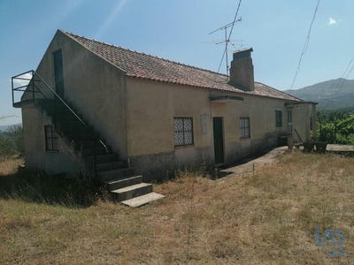 /international/pt/vila-cortes-da-serra-guarda-310100711109/