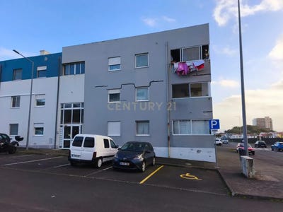 /international/pt/rua-duarte-borges-52-sao-roque-portugal-ilha-de-sao-miguel-azores-310107522608/
