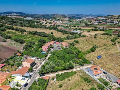 /international/pt/almargem-do-bispo-lisbon-310100823917/