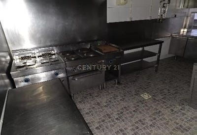 /international/pt/rua-cordeiro-ferreira-lumiar-lisbon-310096884002/