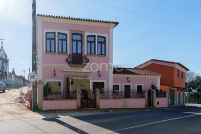 /international/pt/estarreja-aveiro-310105989354/