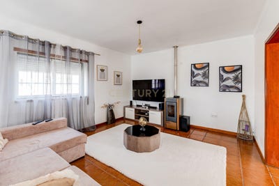 /international/pt/carqueijal-porto-de-mos-calvaria-de-cima-portugal-calvaria-de-cima-leiria-310108322949/