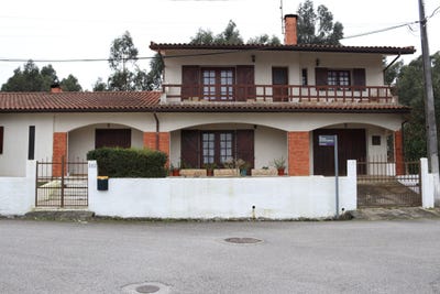 /international/pt/rua-rompidas-recardaes-aveiro-310107641531/