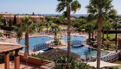 /international/pt/lagoa-e-carvoeiro-faro-310103221974/