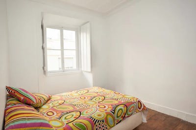 /international/pt/rua-maestro-pedro-freitas-branco-lisbon-lisbon-310093826513/
