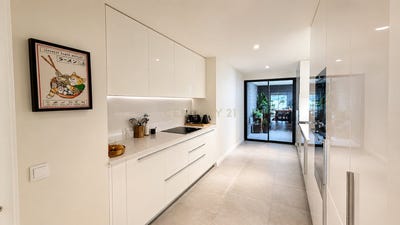/international/pt/av-david-mourao-ferreira-lisbon-portugal-lumiar-lisbon-310108600044/