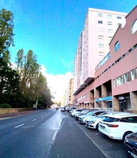 /international/pt/queluz-e-belas-sintra-lisbon-310095737232/