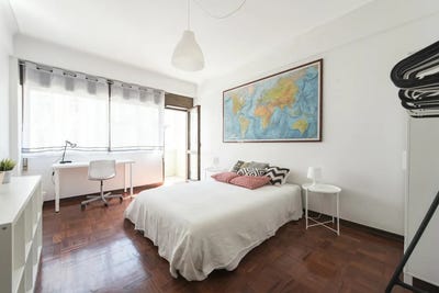 /international/pt/avenida-visconde-de-valmor-lisbon-lisbon-310093872650/