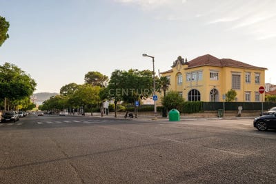 /international/pt/avenida-torre-de-belem-belem-lisbon-310105101644/