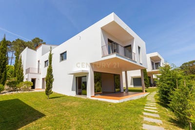 /international/pt/colares-lisbon-310100673117/