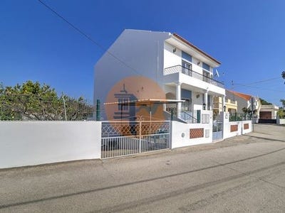 /international/pt/castro-marim-faro-310106222160/