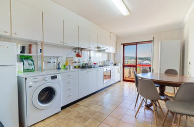 /international/pt/bairro-da-coxa-rua-d-pedro-iv-13-3-º-dir-se-setubal-municipality-310104231698/