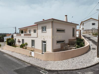 /international/pt/nadadouro-leiria-310107649887/