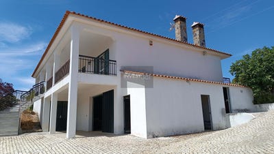 /international/pt/morais-braganca-310106855904/