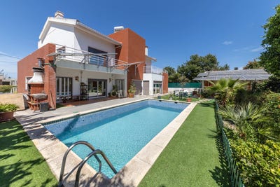 /international/pt/rua-dos-jacintos-28-amora-portugal-amora-setubal-municipality-310107968844/