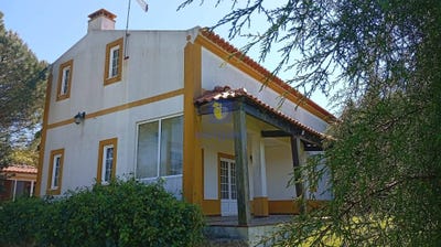 /international/pt/a-dos-negros-leiria-310107361355/