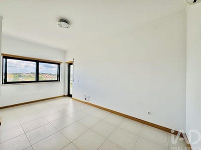 /international/pt/charneca-de-caparica-setubal-municipality-310108184579/