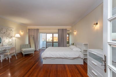 /international/pt/rua-jorge-castilho-lisbon-lisbon-310093839600/