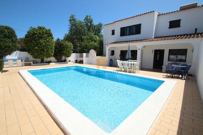 /international/pt/lagoa-e-carvoeiro-algarve-310101155712/?lang=zh-tw