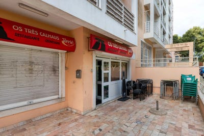 /international/pt/rua-dr-luis-de-sa-agualva-e-mira-sintra-lisbon-310105205820/