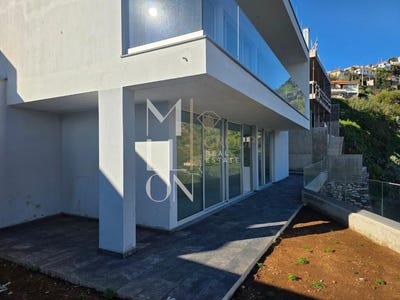 /international/pt/santa-cruz-madeira-310107737341/