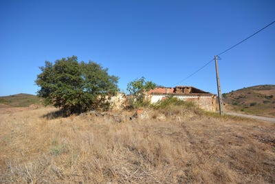 /international/pt/corte-peral-casa-velha-sao-marcos-da-serra-faro-310104115921/