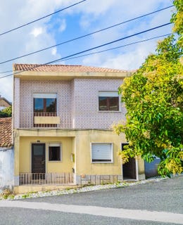 /international/pt/rua-das-flores-369-mira-de-aire-portugal-mira-de-aire-leiria-310108835381/