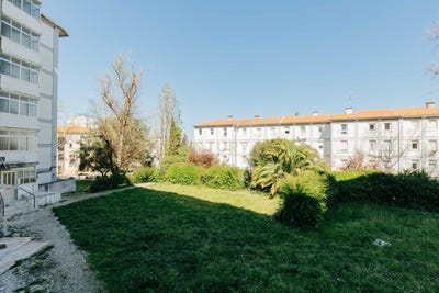 /international/pt/rua-cidade-vila-cabral-46-lisbon-portugal-olivais-lisbon-310108668821/?lang=it